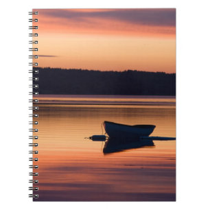 Carnet Un skiff au lever du soleil dans Eggemoggin Reach 