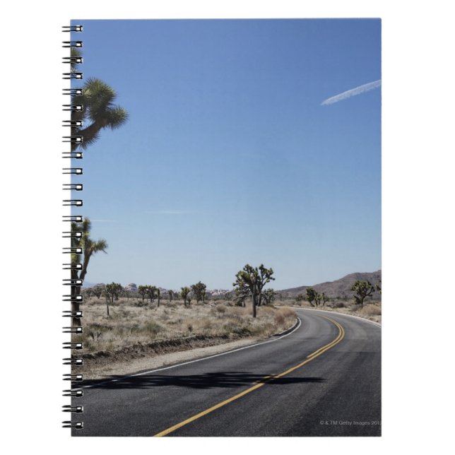 Carnet une bonne rue formée au milieu de (Devant)