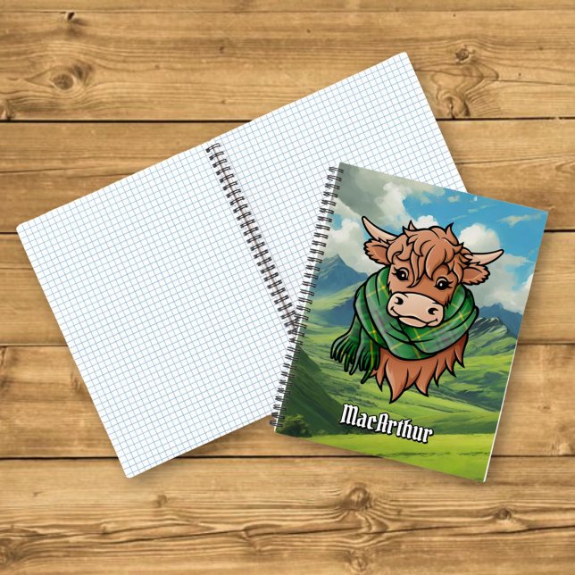 Carnet Vache Highland avec MacArthur Tartan Scarf (Créateur téléchargé)