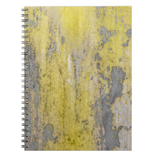 Carnet Vieux mur en béton gris avec peinture jaune écaill