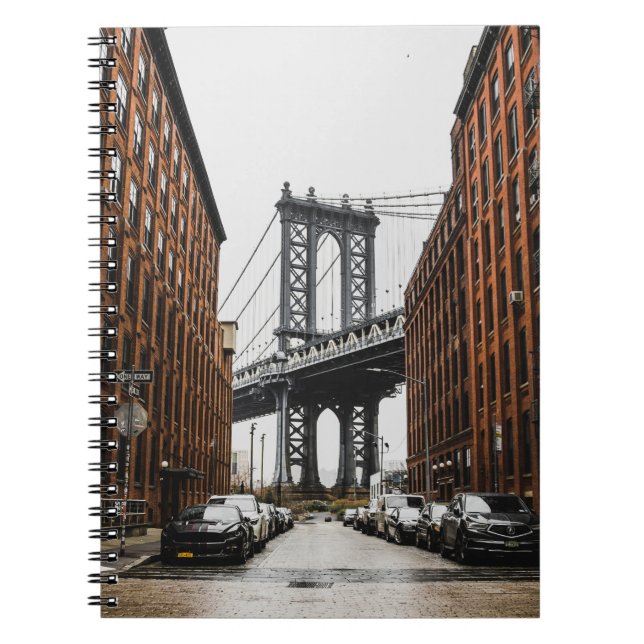 CARNET VOITURES PRÈS DE L'IMMEUBLE BROWN (Devant)