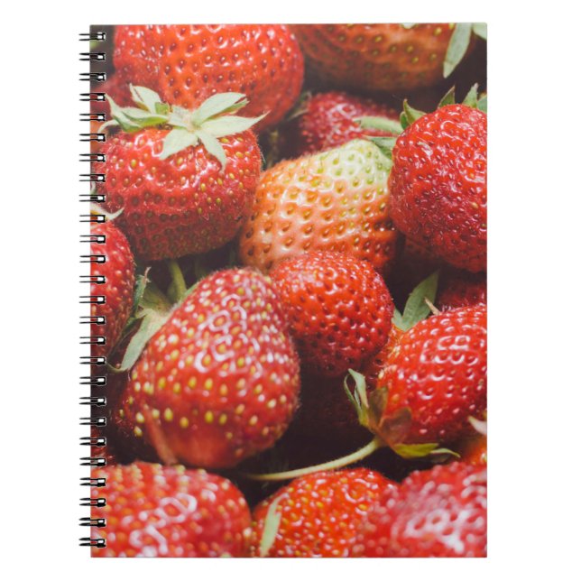 Carnet Vue rapprochée sur fraise fraîche d'été avec la pi (Devant)