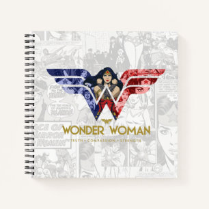 Carnet Wonder Woman Crossed Arms dans le logo collage