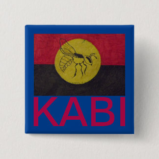 CARRÉ 5 CM BLUE KABI KABVAI BEE BADGE - CRIMSON TEXT.