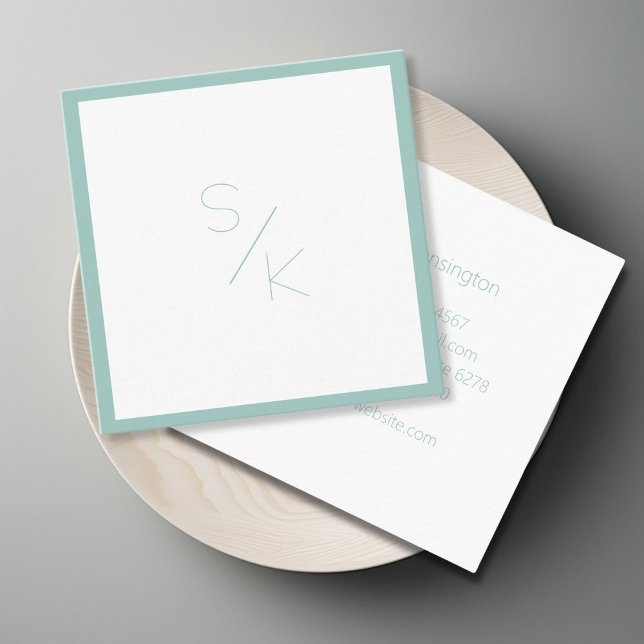 Carré Carte de visite de Monogramme blanc à menthe de Pu (Modern Pur Mint White Monogram Business Card)