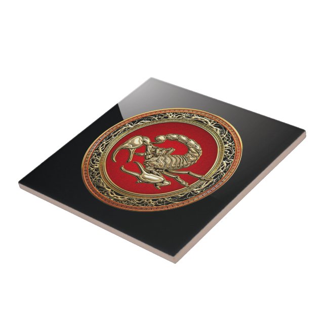 Carreau [100] Scorpion d'or sacré sur rouge (Côté)