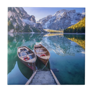 Carreau Alpes de dolomite du lac   Braies, Italie