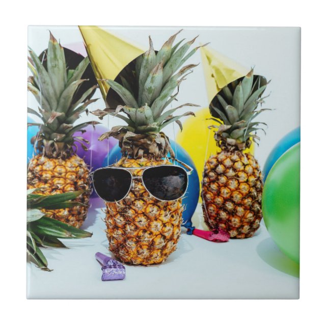 Carreau Ananas frais avec des lunettes de soleil (Devant)
