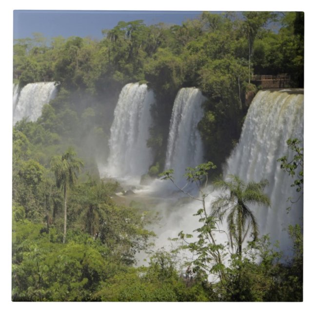 Carreau Argentine, les chutes d'Iguacu au soleil. (Devant)