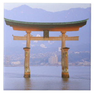 Carreau Asie, Japon, Hiroshima. Mivaiima. Porte Torii