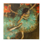 Carreau Ballerina Dance Green Dancer Edger Degas Peinture<br><div class="desc">Degas Ballerina - Edgar Degas Danseuse de ballet "La danseuse verte" 1879 Pastel Edgar Degas peint "La danseuse verte" en 1879. Degas était un artiste impressionniste français, connu pour ses peintures de beaux danseurs de ballet. Les danseurs de ballet de Degas étaient des sujets de tableaux, de sculptures, d'estampes et...</div>