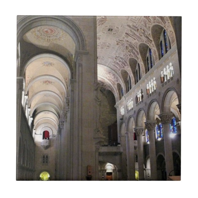 Carreau Basilica of Sainte Anne de Beaupre, Québec, Canada (Devant)