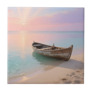Carreau Bateau en bois sur la plage tropicale au coucher d