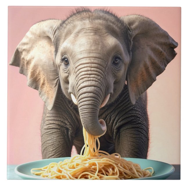 Carreau Bébé mignon Eléphant Manger Spaghetti (Devant)
