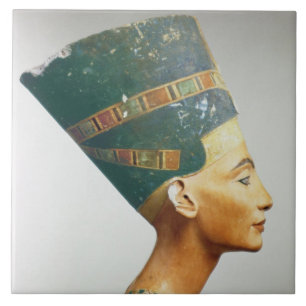 Carreau Buste de la Reine Nefertiti, vue de côté, du studi