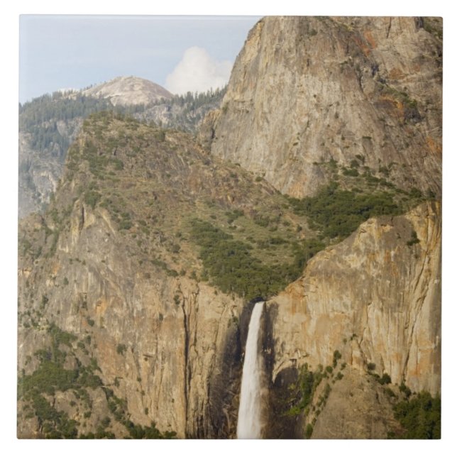 Carreau CA, Parc national de Yosemite, chutes Bridalveil (Devant)