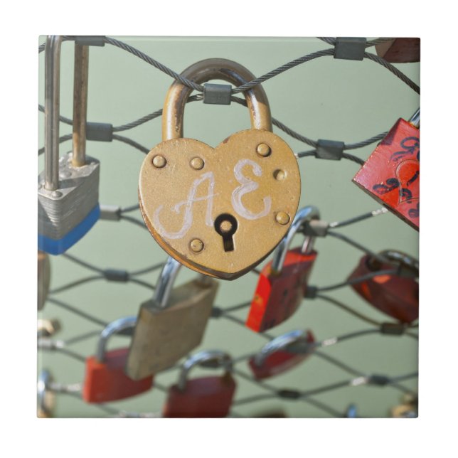 Carreau Cadenas d'amour (Devant)
