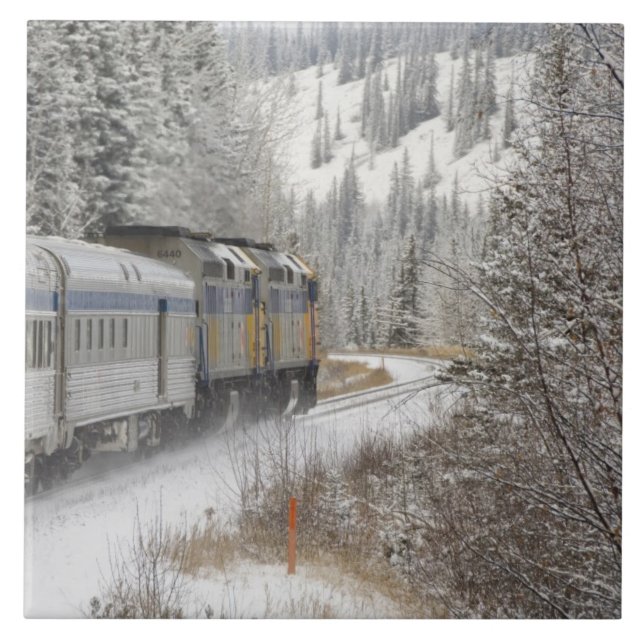 Carreau Canada, Alberta. Train de neige VIA Rail entre (Devant)