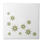 Carreau Carrelage en céramique Retro Green Starburst Desig<br><div class="desc">Design moderne du milieu du siècle,  avec des étoiles rétro vintages dans un design organique sur un arrière - plan blanc. Design moderne simple et propre.</div>