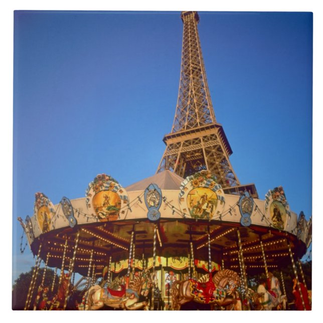 Carreau Carrousel, Tour Eiffel, Paris, France (Devant)