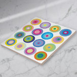 Carreau Cercles colorés du milieu du siècle moderne Motif<br><div class="desc">Un cool élégant design abstrait du milieu du siècle cercles colorés design motif. Conçu par Thisisnotme©</div>