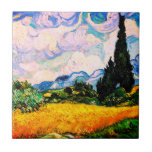 Carreau Champ de blé de Vincent Van Gogh avec Cyprès<br><div class="desc">Joli, Vintage, Beau tableau Vincent Van Gogh Champ de blé avec Cyprès.C'est un ancien chef-d'oeuvre du peintre-maître néerlandais Vincent Van Gogh. Ce tableau fait partie de sa série de champs de blé. Cette série de peintures de paysages naturels s'inspire de la vue sur les Alpilles.Cette peinture à l'huile d'art ancien...</div>