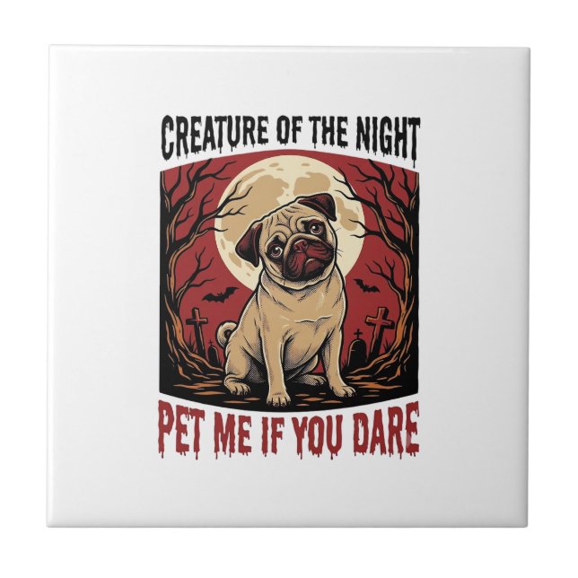 Carreau Chemise de pug Halloween avec cimetière effrayant  (Devant)