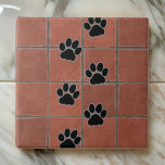 Carreau Chien Paws Terracotta Floor Trail of Paws |<br><div class="desc">Empreintes de pattes de l'autre côté du sol en terre cuite Le carrelage en céramique est parfait pour couvrir tables,  comptoirs de réception,  étagères,  sols Portes et murs décoratifs</div>
