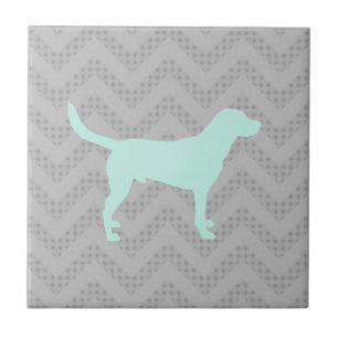 Carreau Chien Silhouette en Mint sur Chevron Zigzag motif