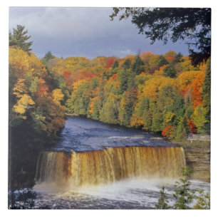 Carreau Chutes supérieures de Tahquamenon dans l'UP Michig