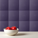 Carreau Couleur uni pastel violet foncé<br><div class="desc">Conception violette foncée couleur uni pastel.</div>