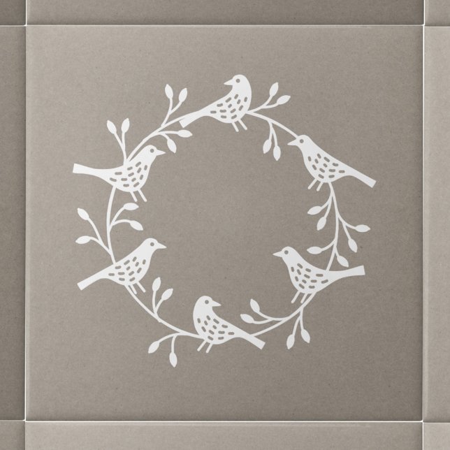 Carreau Couronne scandinave moderne d'oiseaux et de rosehi (White Scandinavian bird wreath ceramic tile)