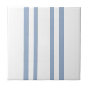 Carreau de céramique à rayures bleues et blanches