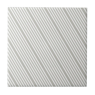 Carreau de céramique gris et blanc rayé