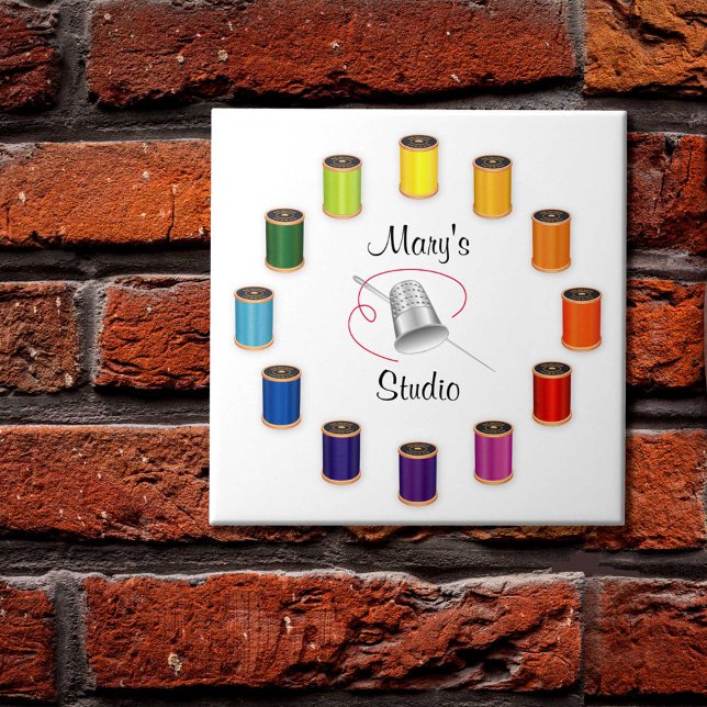 Carreau de céramique pour couture, aiguille et fil (Ceramic Tile for Sewing, Needle and Threads. Perfect for your studio! )