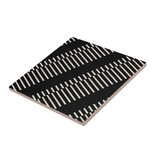 Carreau de céramique rayure noire et beige (Côté)