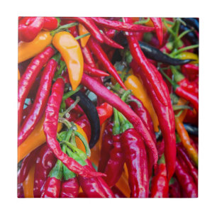 Carreau Des Peppers Chauds Au Marché Des Agriculteurs De 