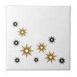 Carreau Design moderne White Gold & Black Starburst<br><div class="desc">Décor moderne du milieu du siècle,  orné d'or rétro vintage et d'étoiles noires dans un design organique sur un arrière - plan léger. Design moderne simple et propre.</div>