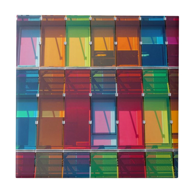 Carreau Détail d'un bâtiment commercial multicolore (Devant)
