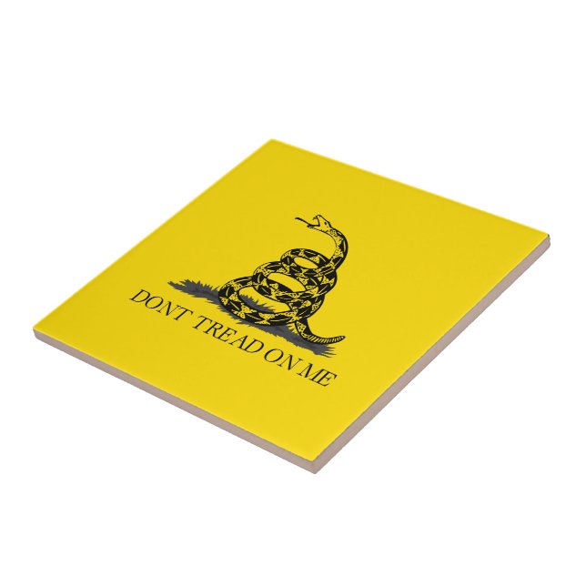 Carreau Drapeau Gadsden Ne me marche pas dessus NOIR JAUNE (Côté)