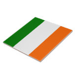 Carreau Drapeau irlandais<br><div class="desc">Tuile en céramique carré de 6" x 6" avec l'image du drapeau national de l'Irlande, souvent appelée en Irlande "la tricolore" et ailleurs car la tri-couleur irlandaise est une tri-couleur verticale de vert, blanc et orange. Voir la collection complète de tuiles de la Saint Patrick dans la section VACANCES. Consultez...</div>