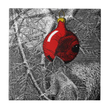 Écureuil dans l'arbre de Noël