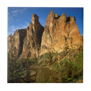 Carreau États-Unis, Oregon, Falaises de granit à Smith Roc