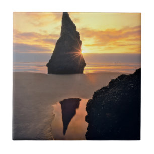 Carreau États-Unis, Oregon. Formation rocheuse au coucher