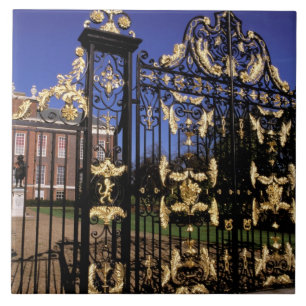 Carreau Europe, Angleterre, Londres. Porte dorée à l'extér