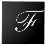 Carreau F Monogramme initial blanc sur noir<br><div class="desc">Lettre blanche classique Monogramme sur Arrière - plan noir,  F.</div>