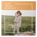 Carreau Famille moderne photo et Bon thanksgiving cadeau d<br><div class="desc">Photo Familiale Moderne & Bon thanksgiving Meilleur Cadeau Pour Vos Amis Et Votre Famille, Texte De Thanksgiving Personnalisé Avec Les Couleurs D'Automne.</div>