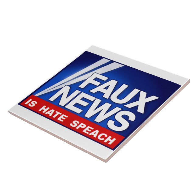 Carreau Faux News (Côté)