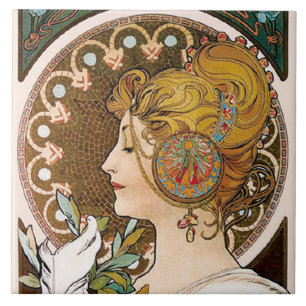 Carreau Feather, Mucha