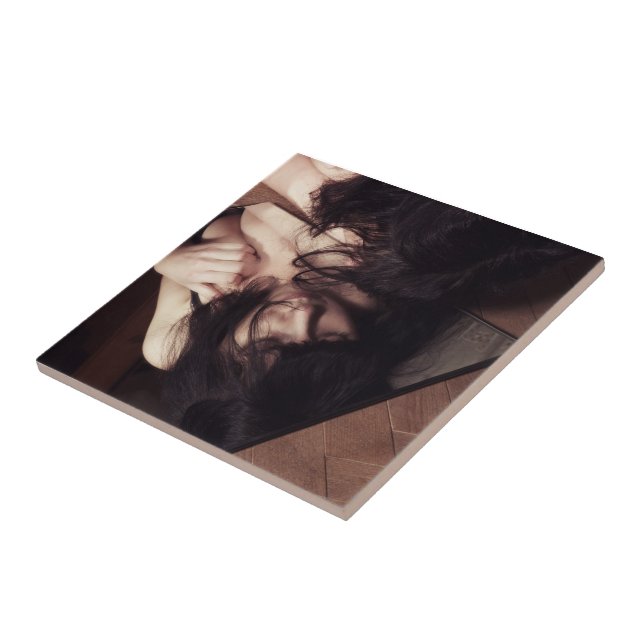 Carreau Femme et miroir (Côté)